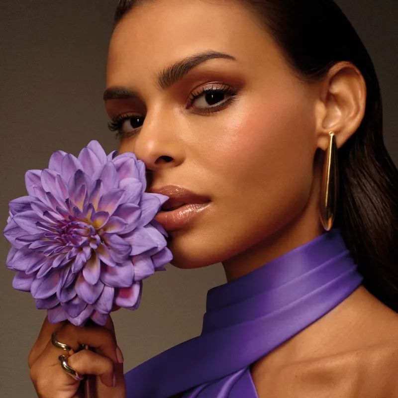 MAGNIFIC VIOLET DAHLIA DESODORANTE COL�NIA 75ML