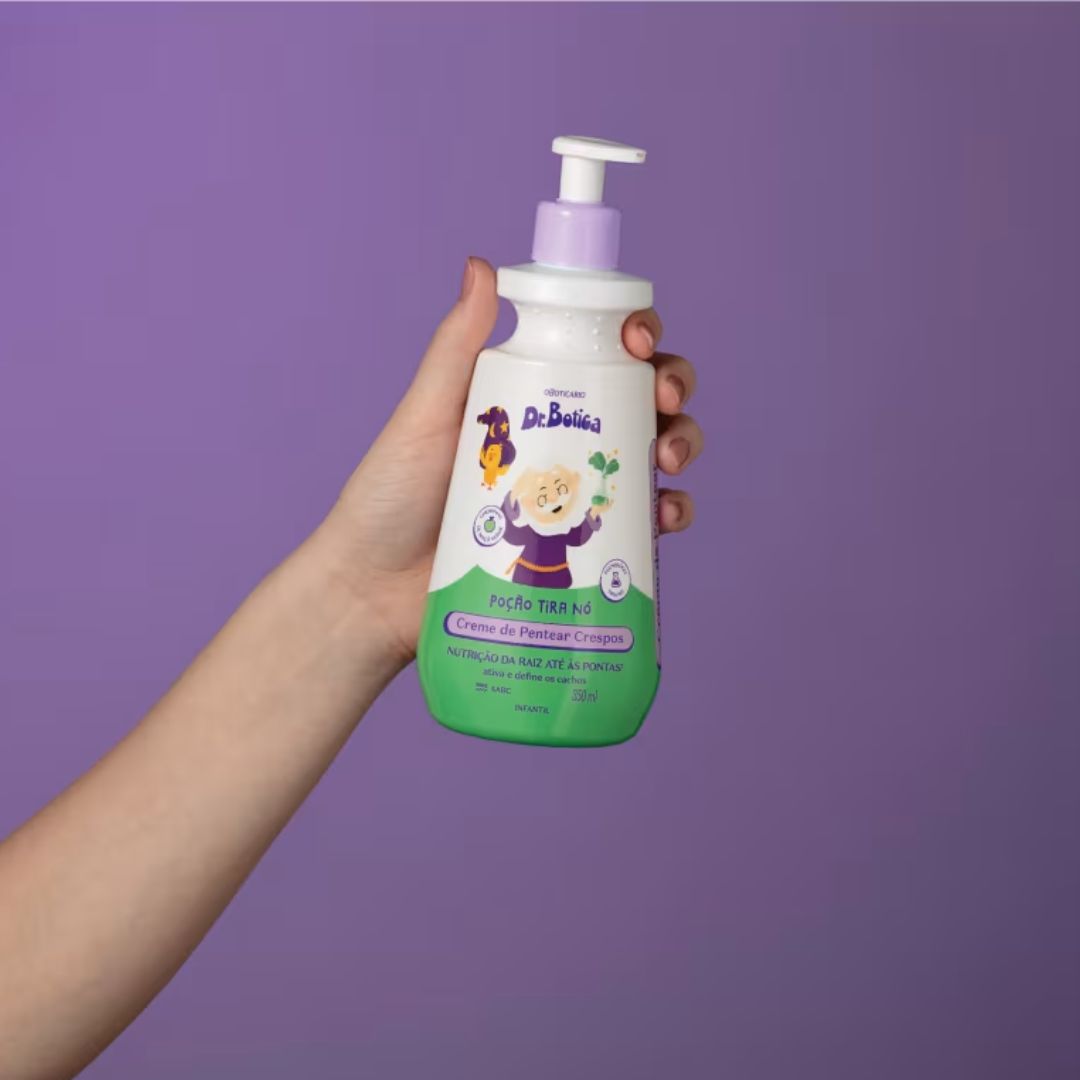 CREME PARA PENTEAR INFANTIL CABELOS CRESPOS 4 ABC DR.BOTICA PO��O TIRA N� 350ML